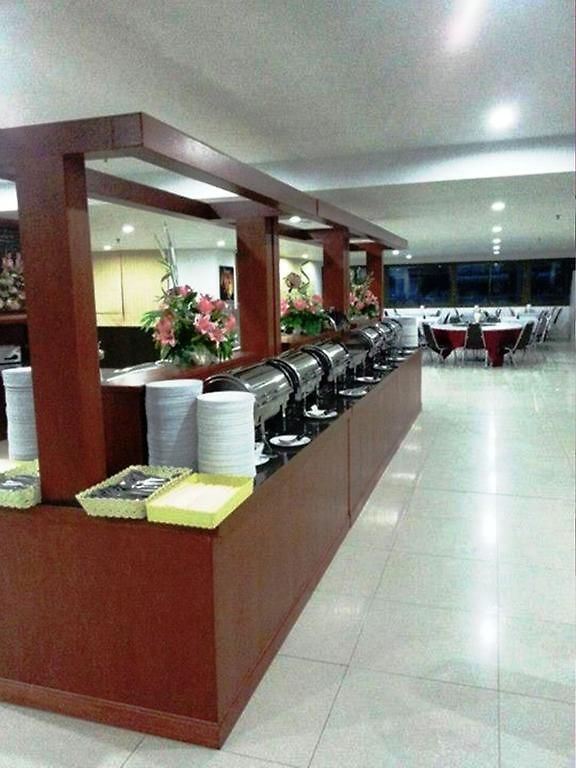 โรงแรม R-con Wongamat 4*