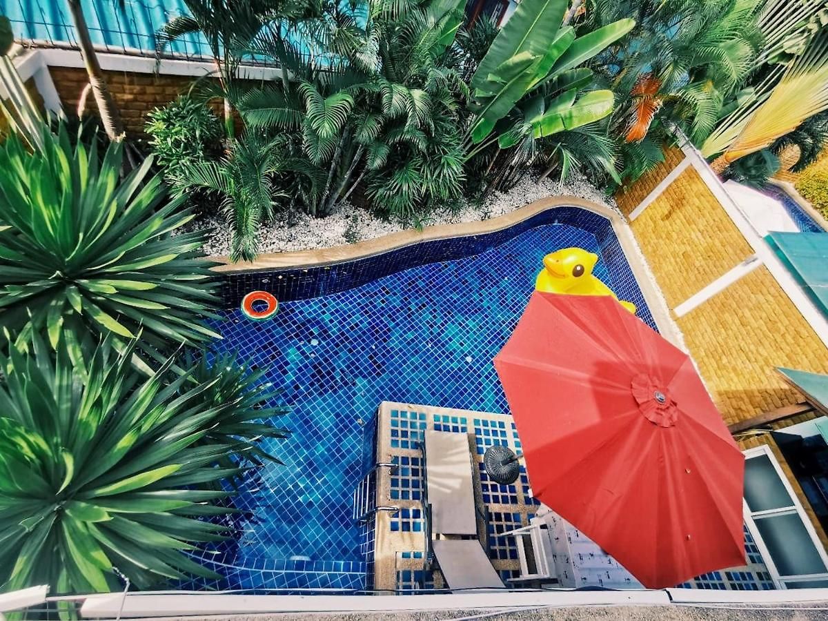 วิลล่า 4poolvillas *