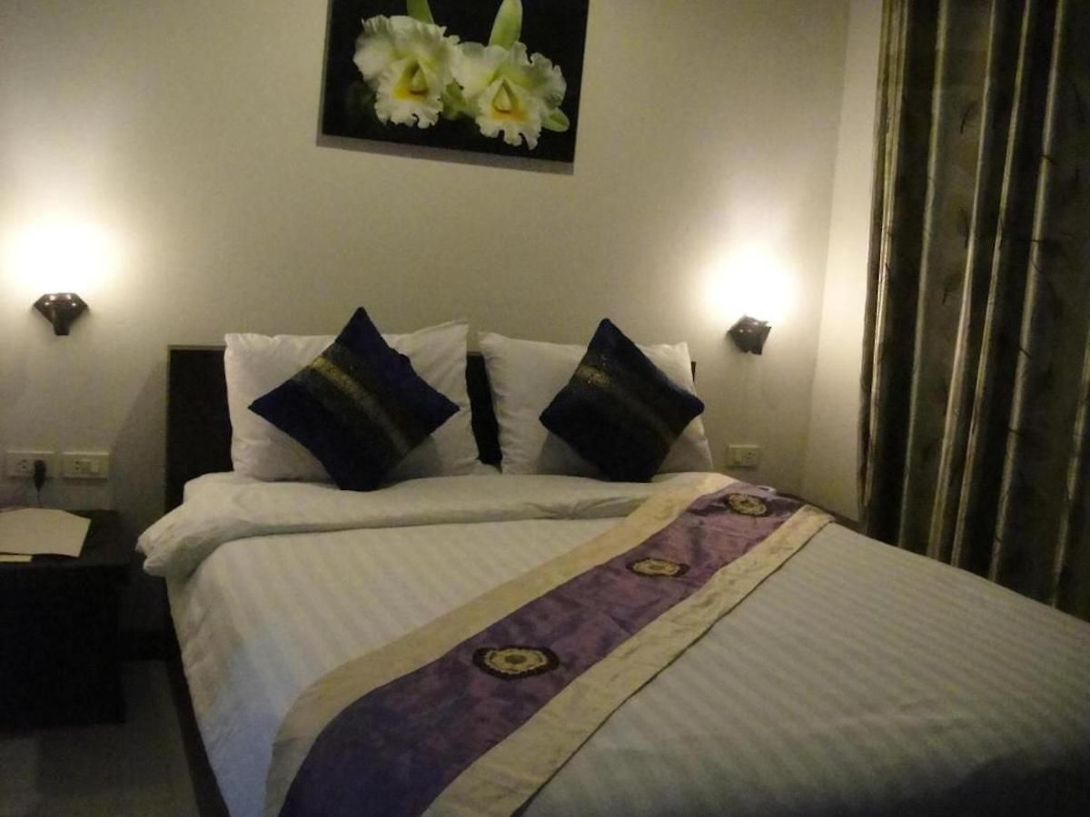 โรงแรม The Ck 2*