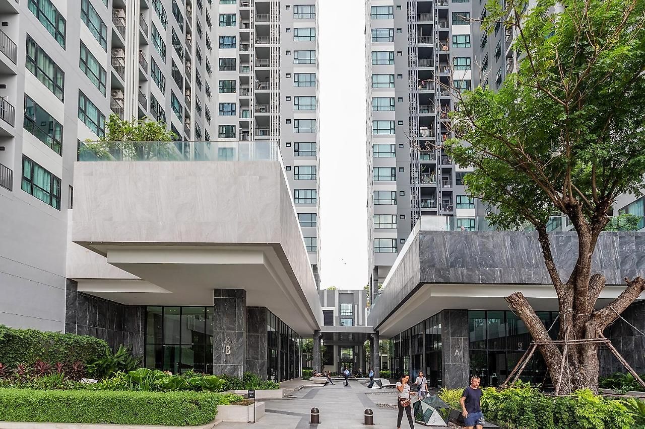 อพาร์ทเม้น Many The Base *