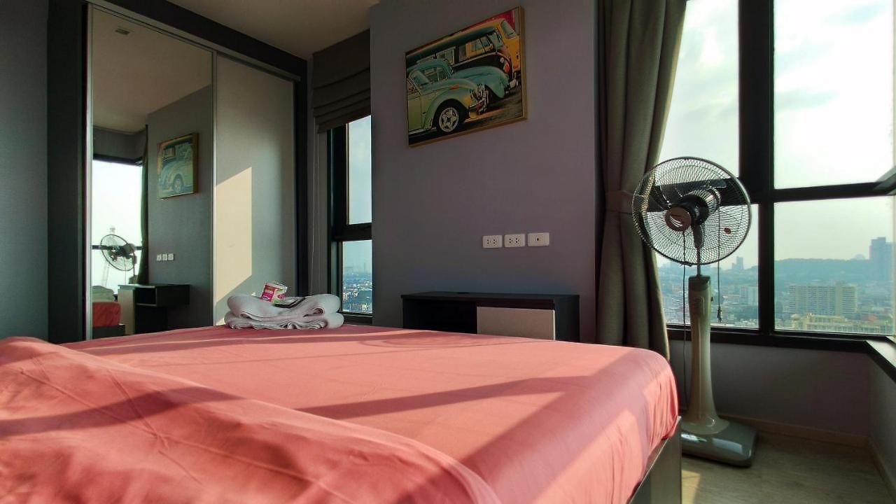 Many The Base อพาร์ทเม้น Pattaya