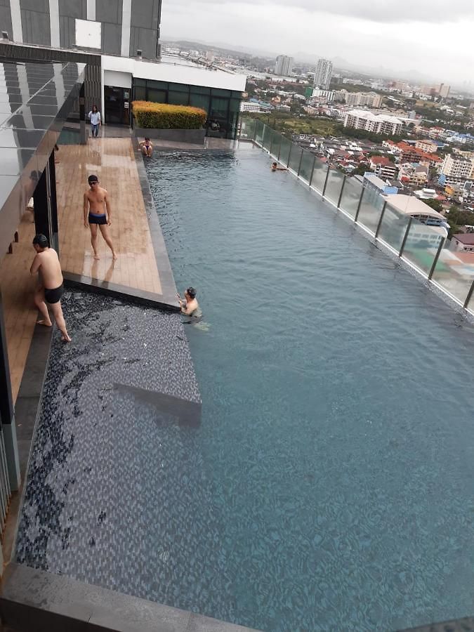 The Base Sea View Pattaya