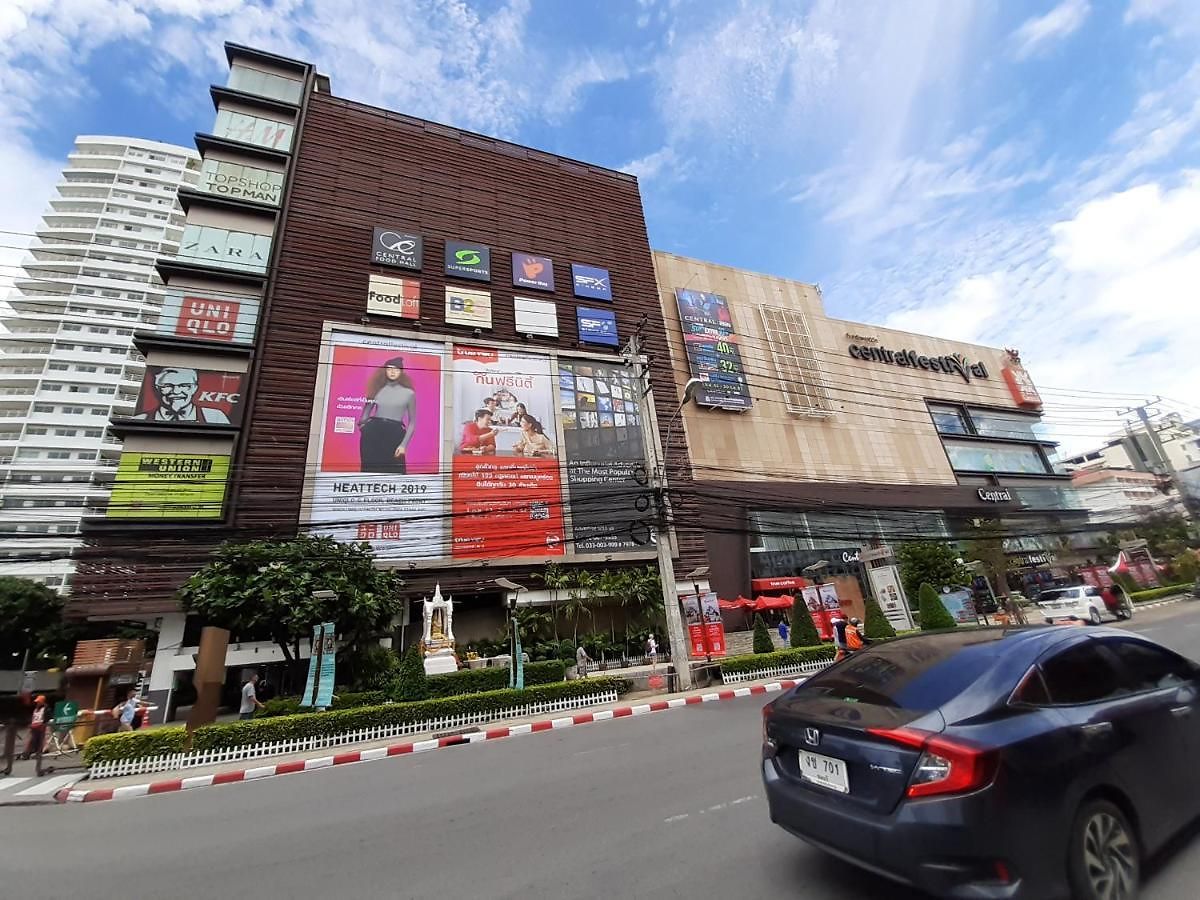 The Base Sea View อพาร์ตโฮเทล Pattaya