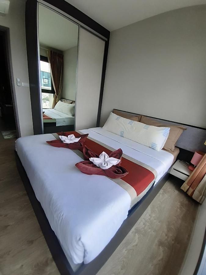 The Base Sea View อพาร์ตโฮเทล