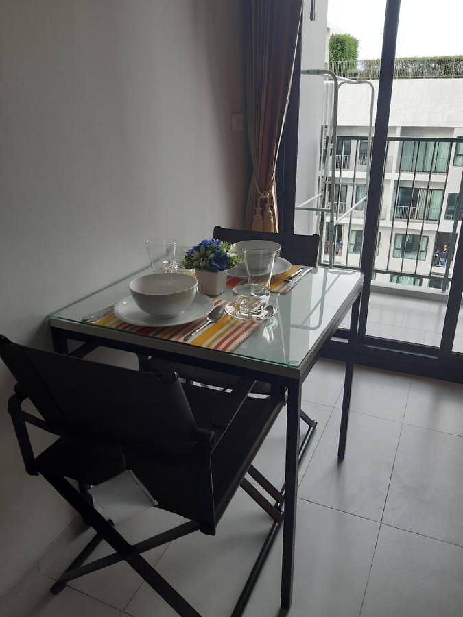 The Base Sea View *