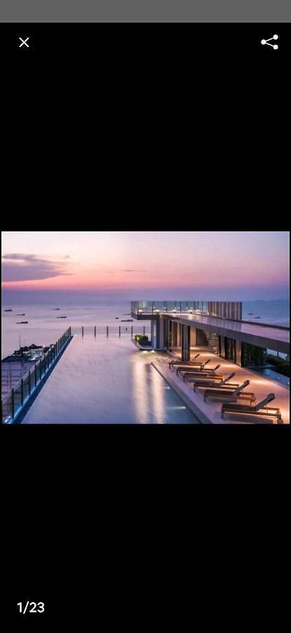 The Base Sea View *