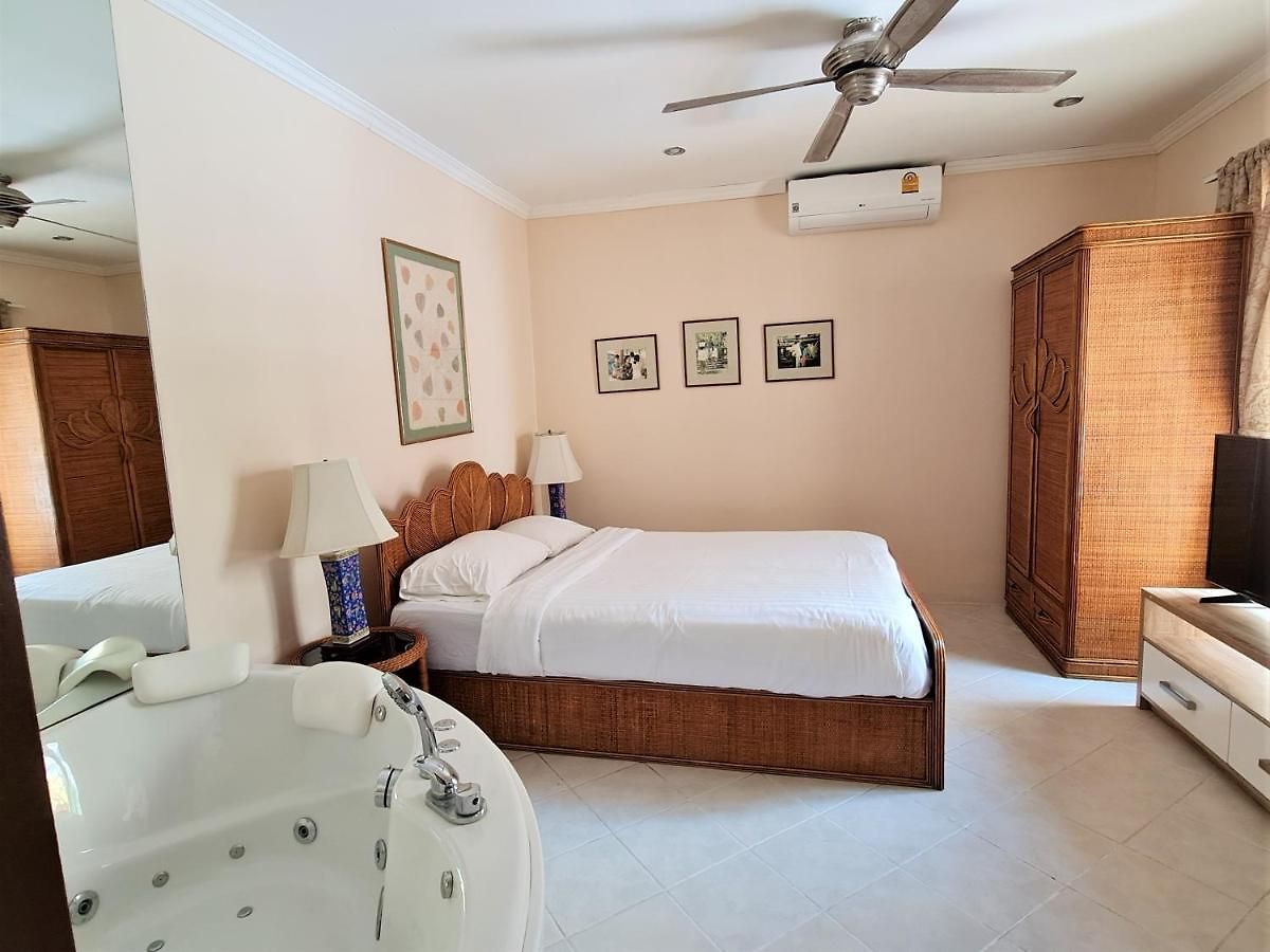 โรงแรม Butterfly Garden Boutique By Luxury View Ex Lg Apts And Villas, A Lifestyle Destination 1 To 3 Bedroom Units 110 To 190 Sqmtr, 2 Full Bathrooms, Rain Shower, Complete Kitchen, Free Fast Fiber Wifi, 55