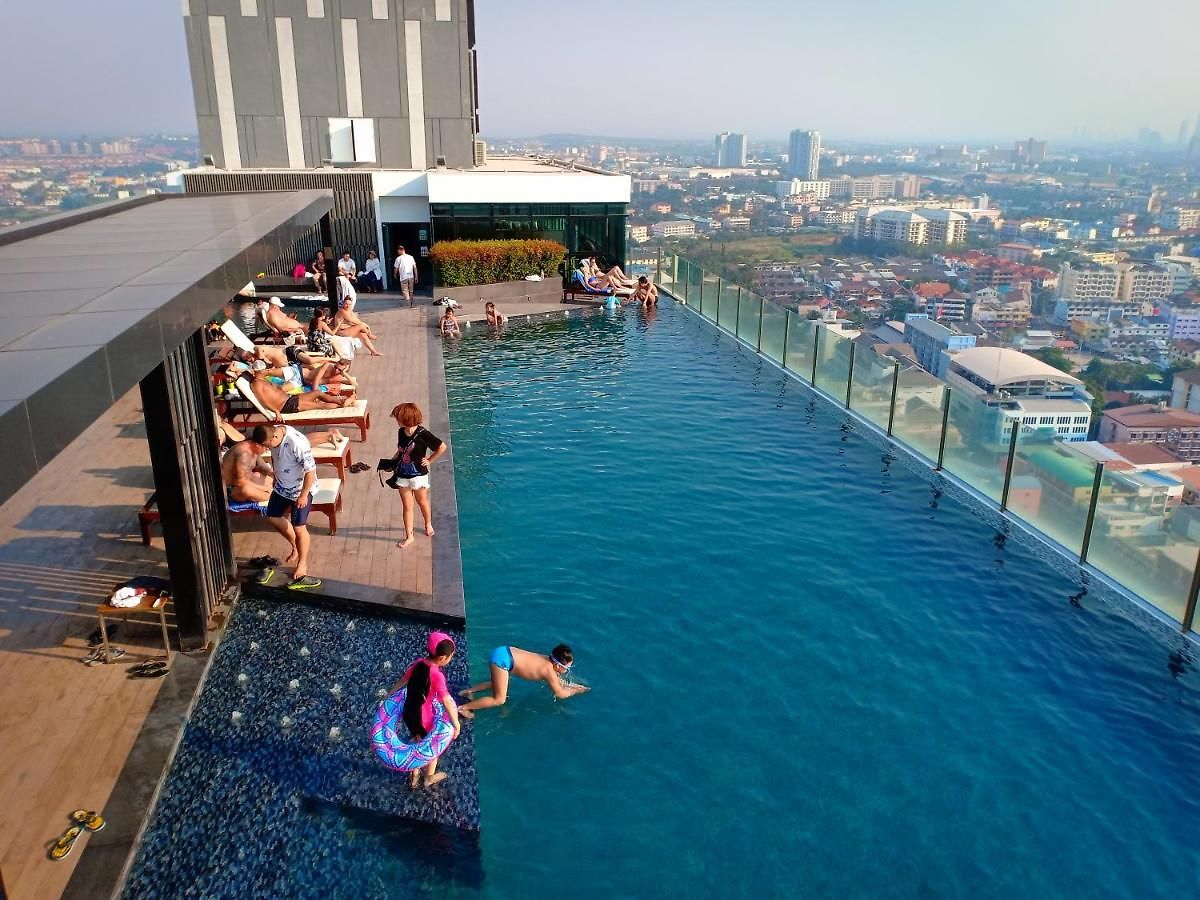 The Base Horizon Pattaya