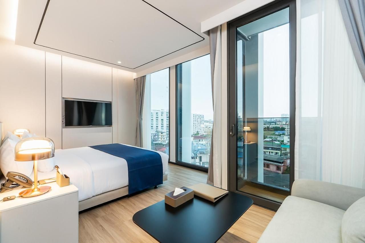อาเบอร์ โฮเทล แอนด์ เรสซิเดนซ์ โรงแรม