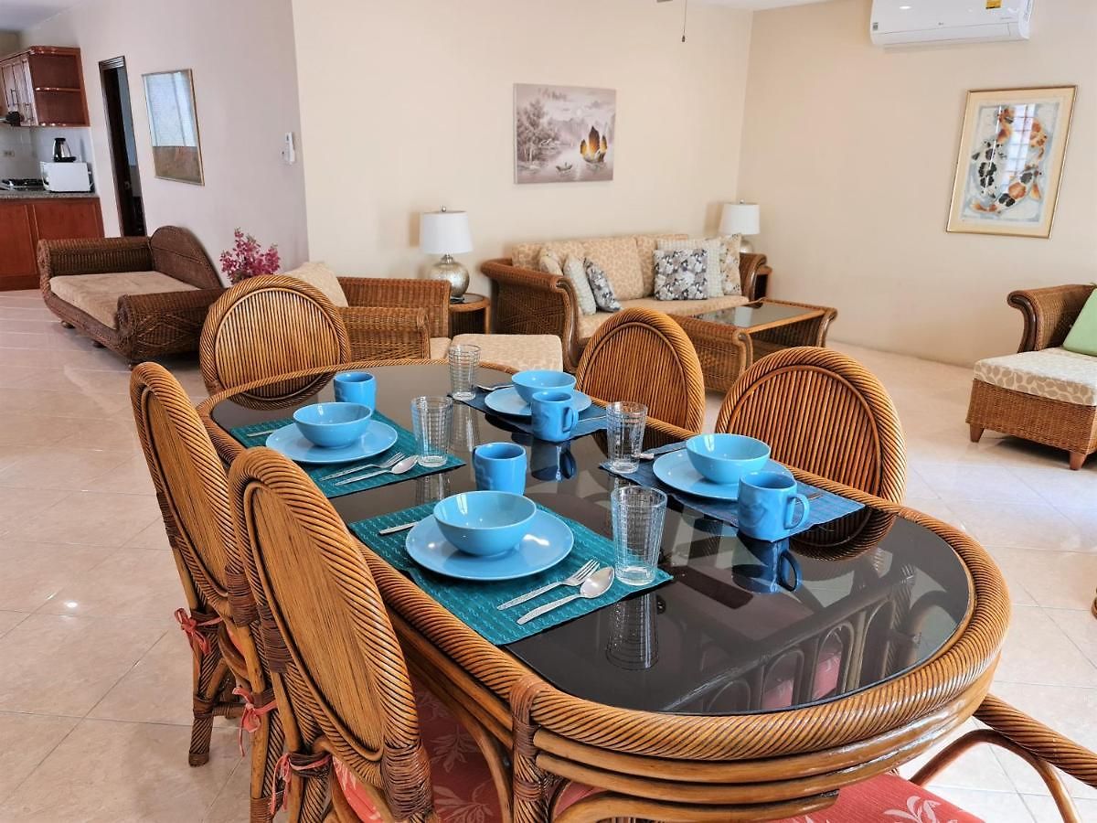 Butterfly Garden Boutique Residences Apts And Villas, A Lifestyle Destination Ex Lg 1-3 Bedroom Units , Full Kitchen, 2 Full Bathrooms, Rain Shower, Bath, Free Bbq, Free Fast Fiber Optic Wifi, Staff 24-7 3*