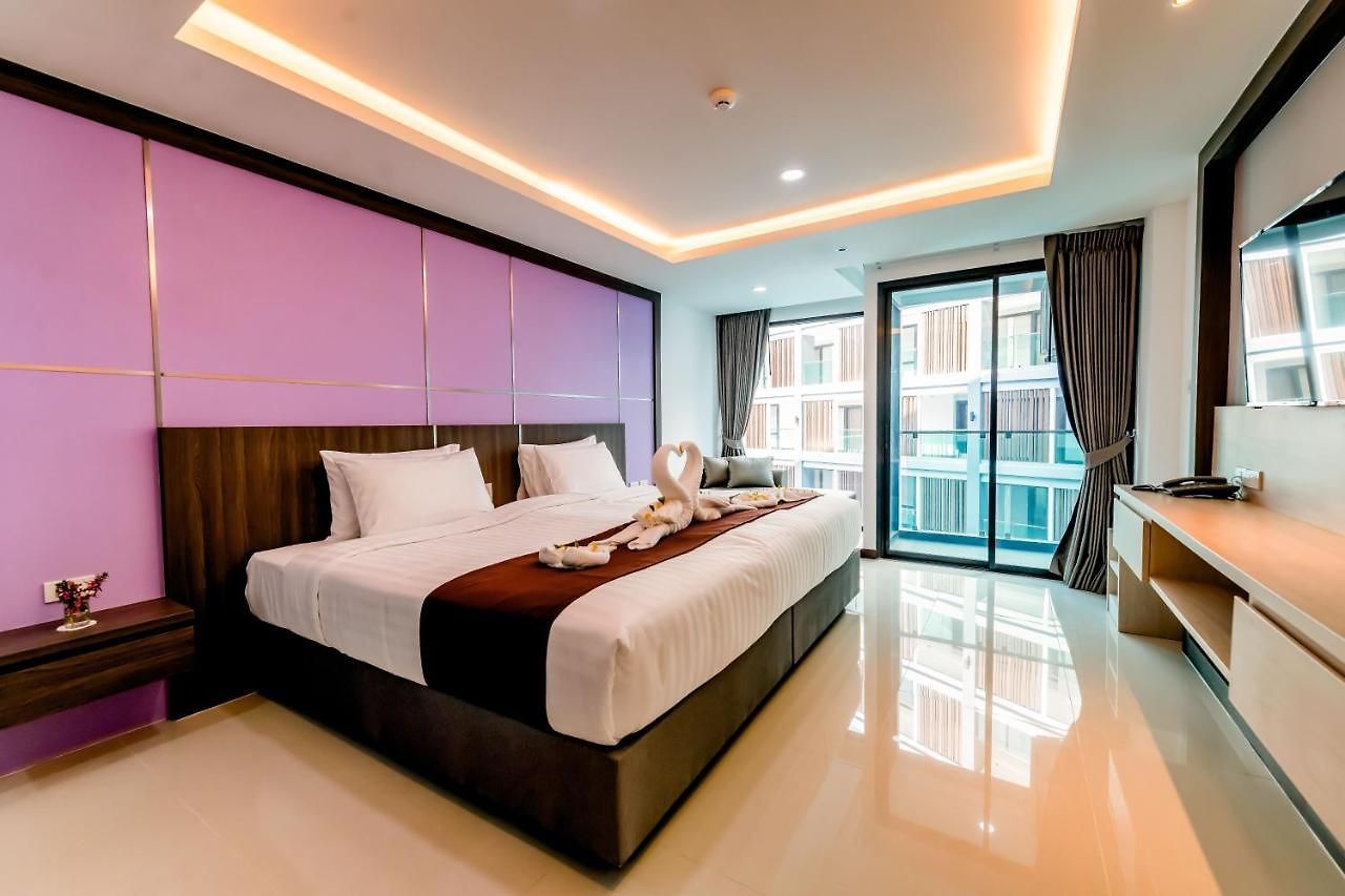 โรงแรม The Proud - Sha Certified Pattaya