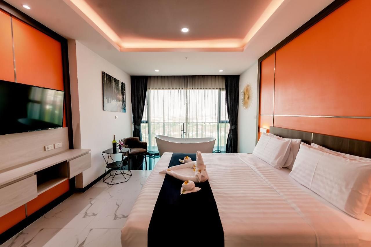 The Proud - Sha Certified โรงแรม Pattaya