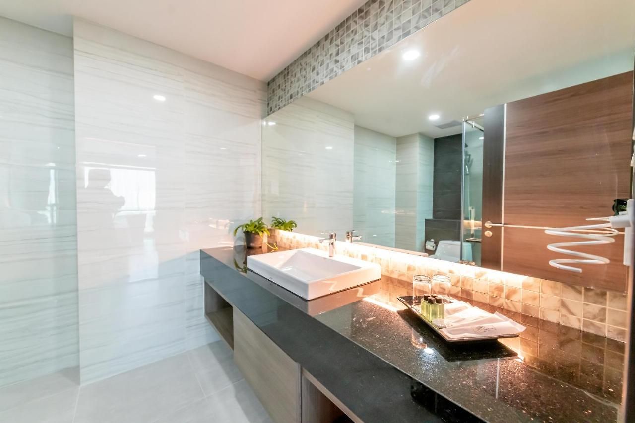 โรงแรม The Proud - Sha Certified 5*