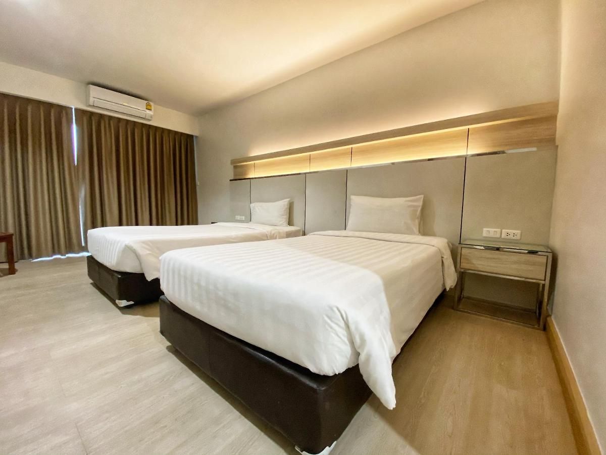 เบส บีช โรงแรม