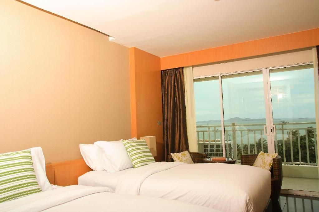 โรงแรม โฮเท็ล ซีเล็คชั่น พัทยา 4*