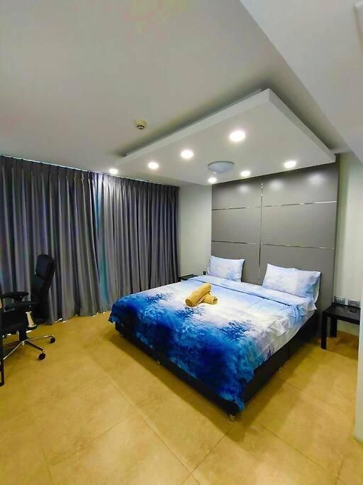 อพาร์ทเม้น Centara Avenue *