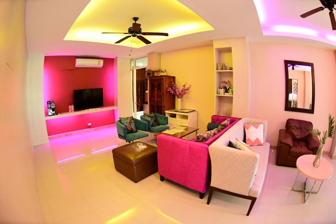 โรงแรม Tamnak 11br With Privater Pool
