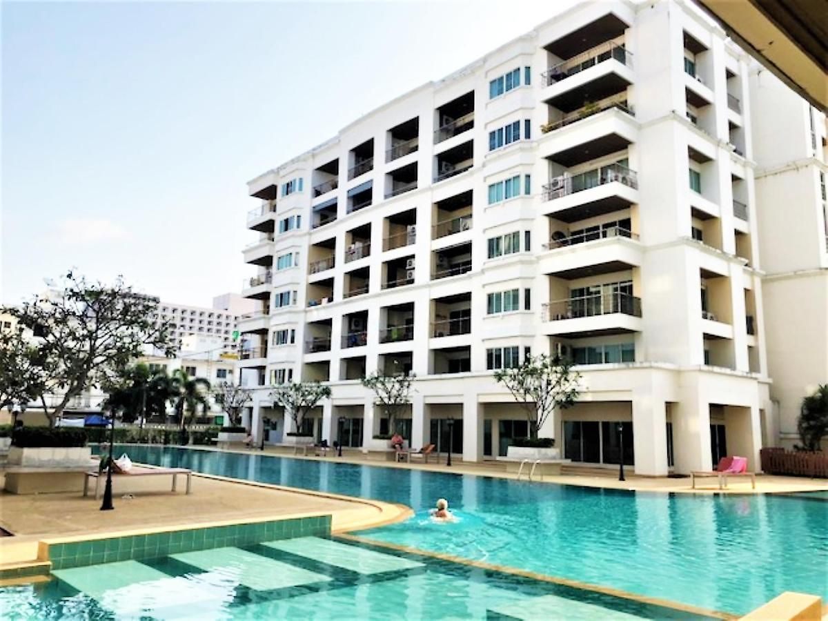 Large With Balcony - Tw Platinum Suites, Jomtien Pattaya