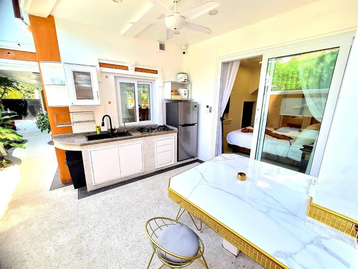 วิลล่า Izzyland Luxury Pool Walking Street *