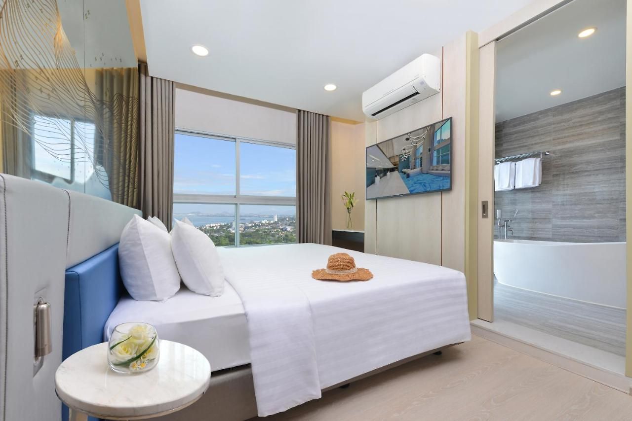 Centre Point Prime โรงแรม