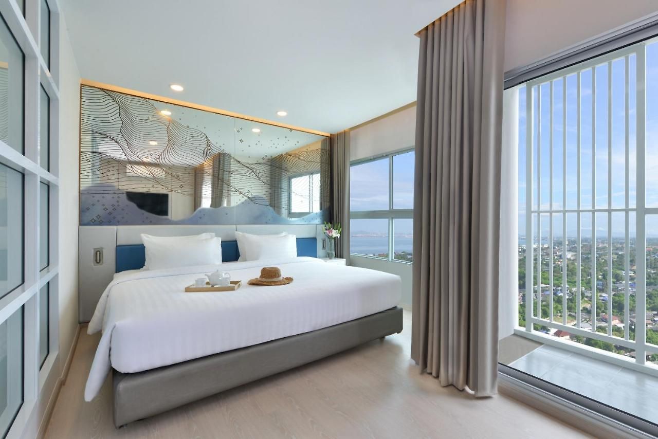 Centre Point Prime โรงแรม 5*
