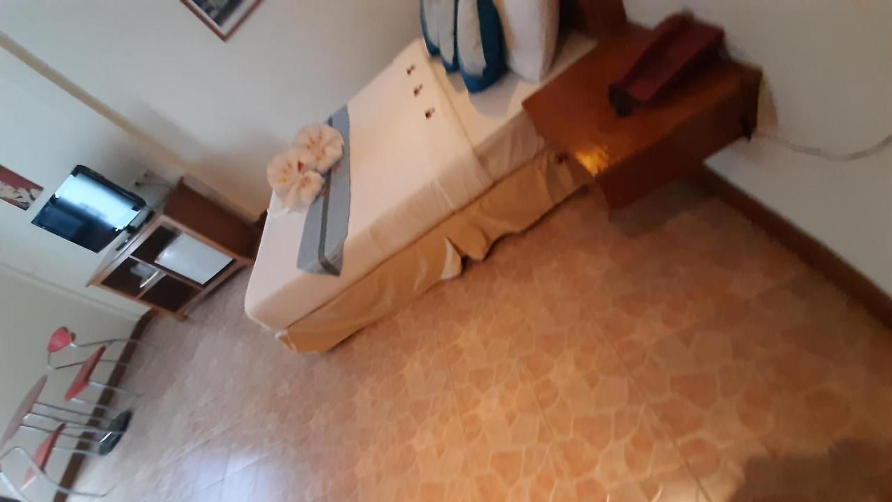 โรงแรม Sna 3*