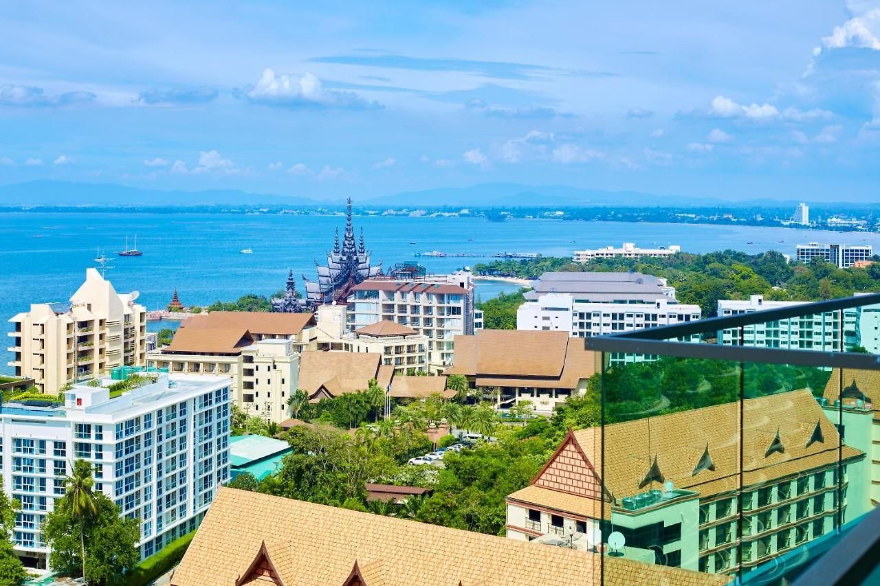 W Tower By Tech โรงแรม Pattaya