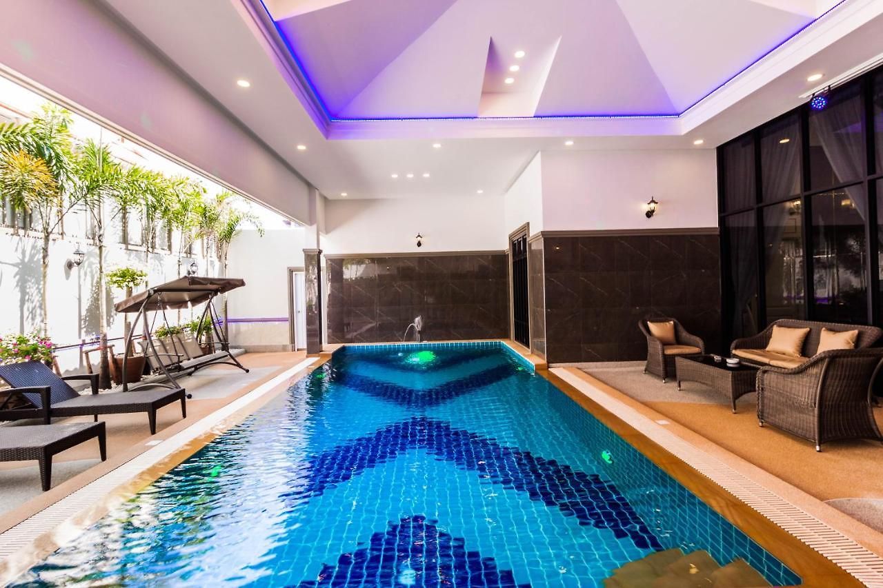 Pool * Pattaya