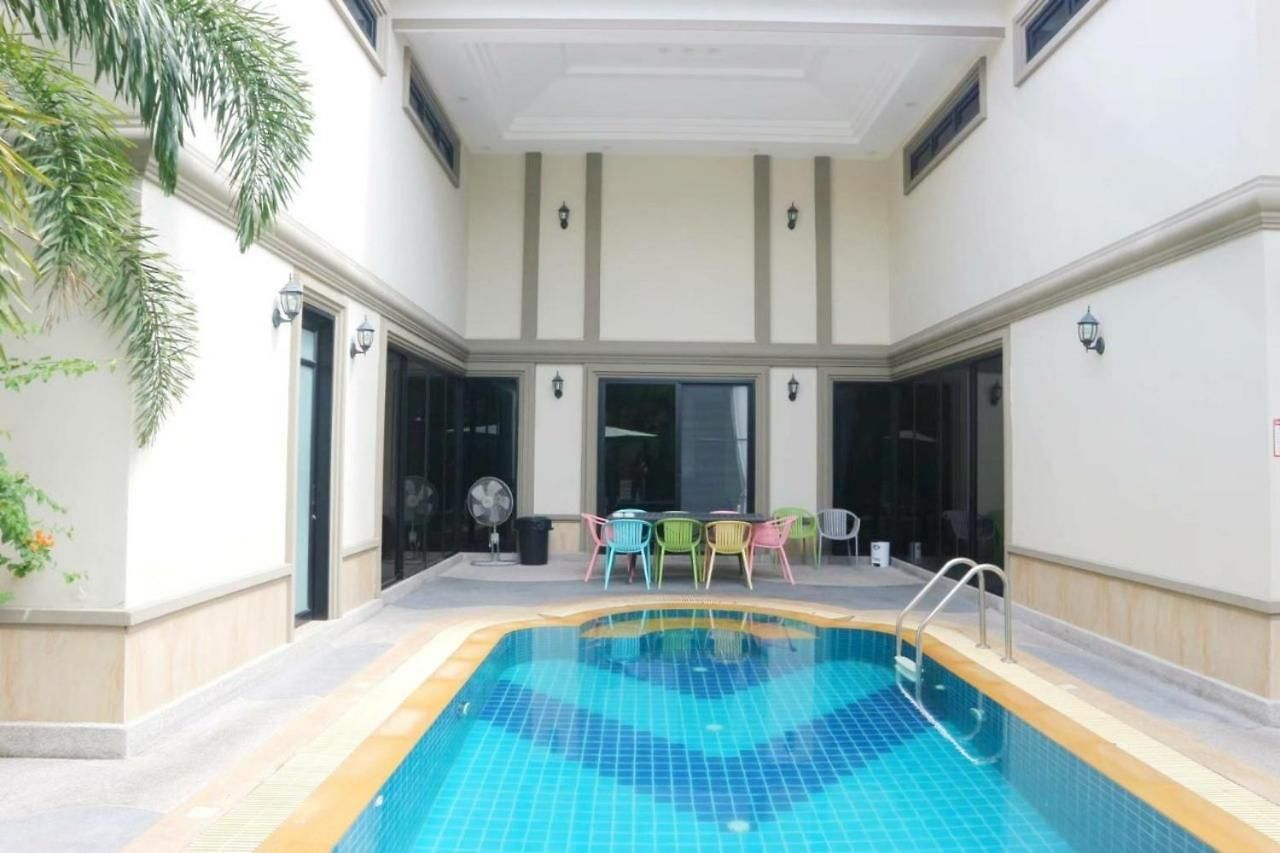 Pool Pattaya