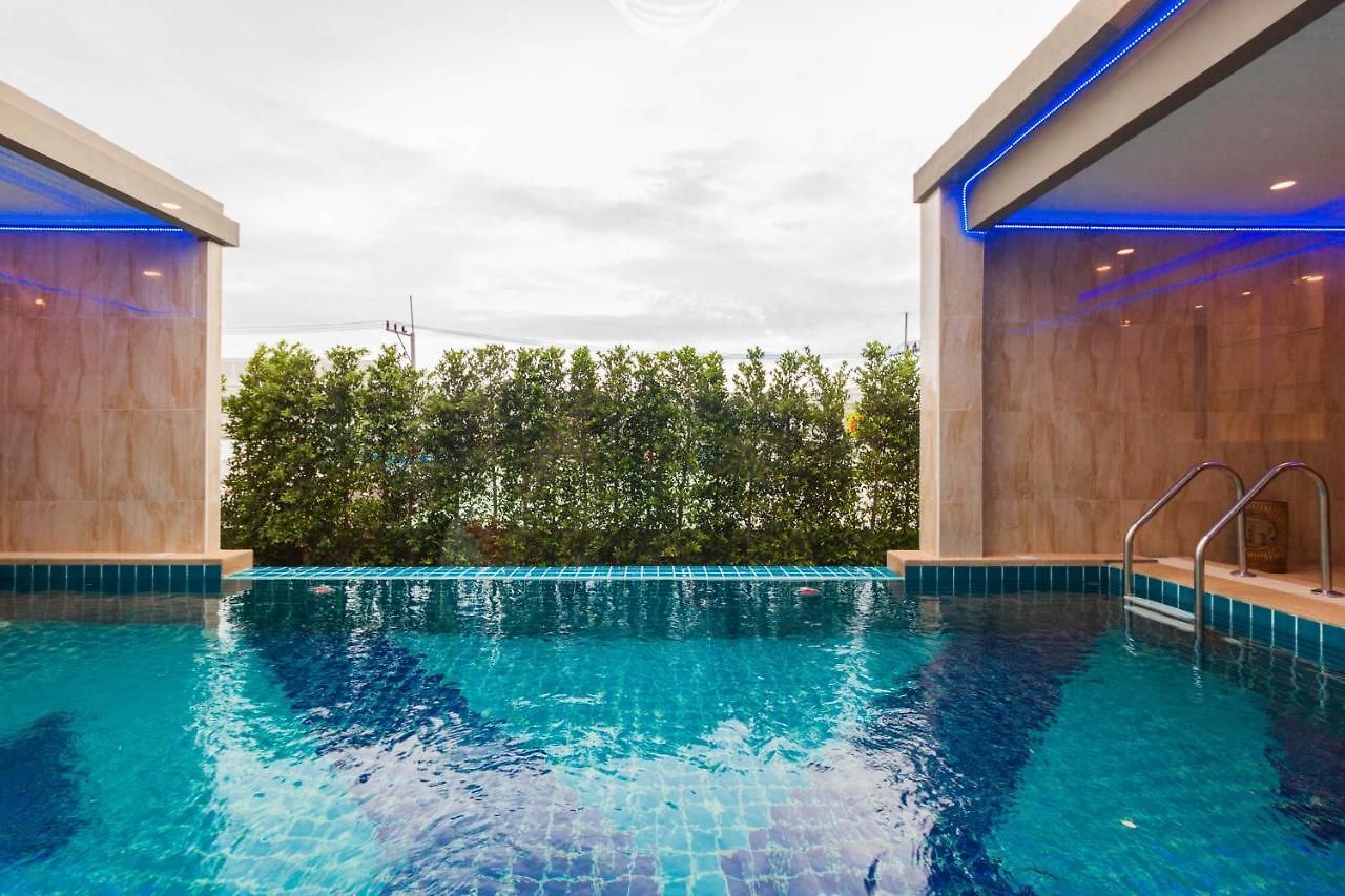 Pool * Pattaya