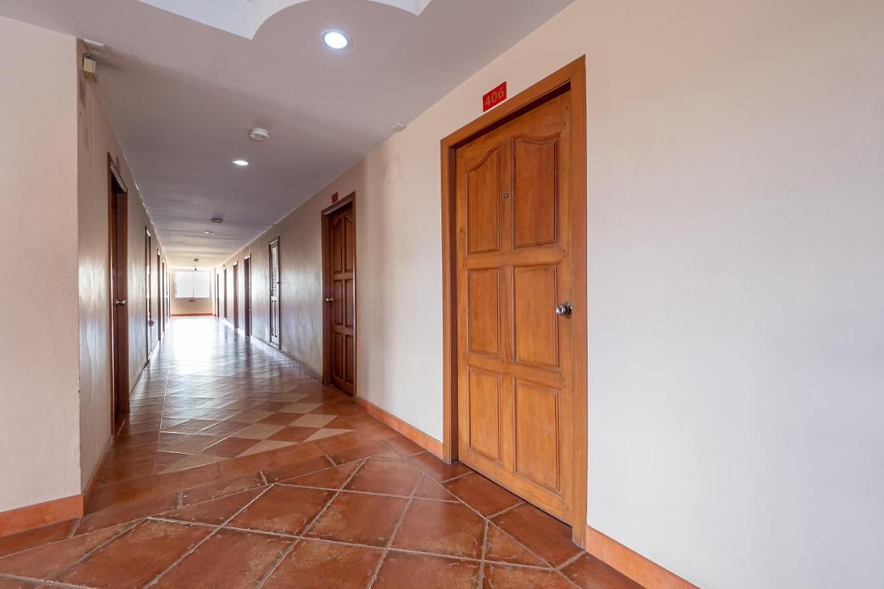 Reddoorz Navin Mansion 3 โรงแรม