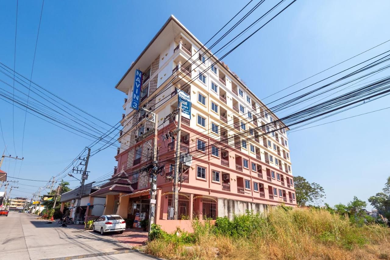 โรงแรม Reddoorz Navin Mansion 3 Pattaya