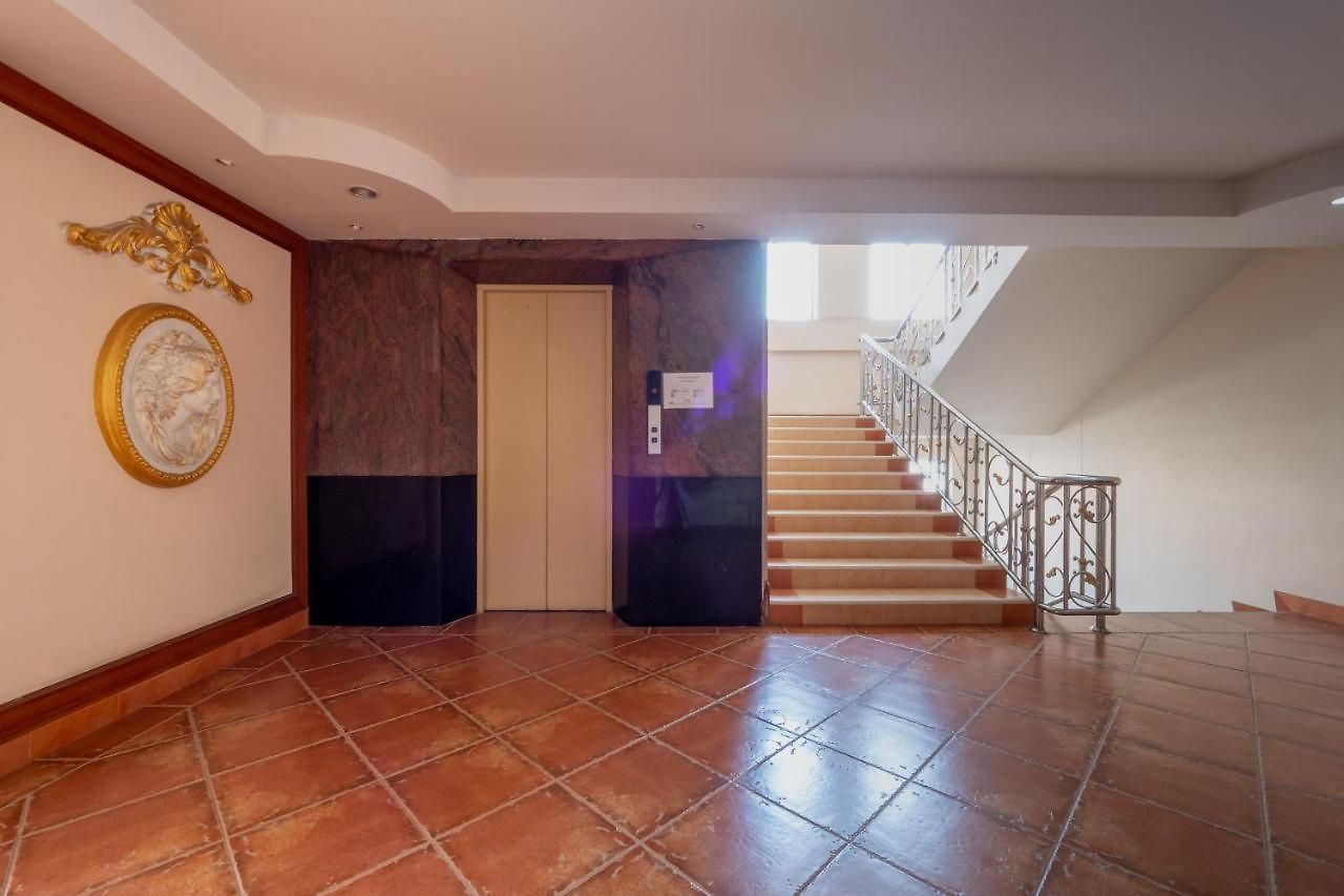โรงแรม Reddoorz Navin Mansion 3 Pattaya