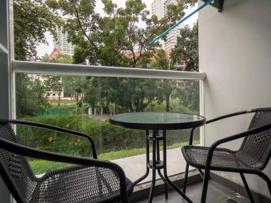 วันหยุดที่บ้าน Calm In Serenity Wongamat Pattaya