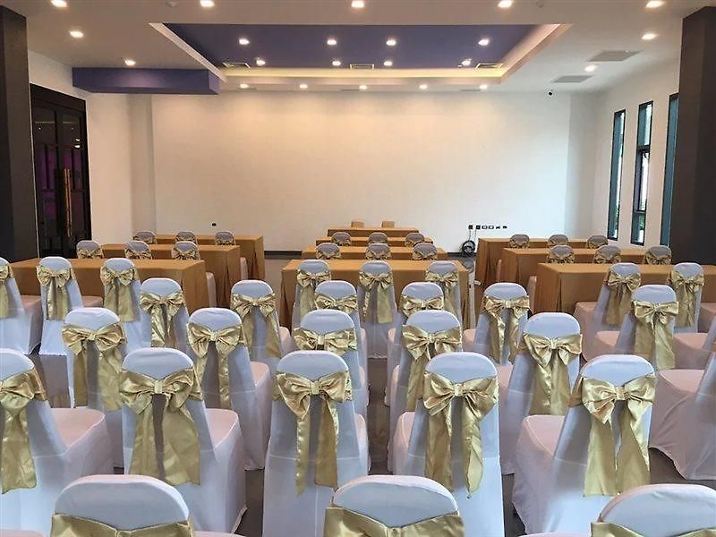Arthitaya Nature & Lakkhana Poolside Hotel