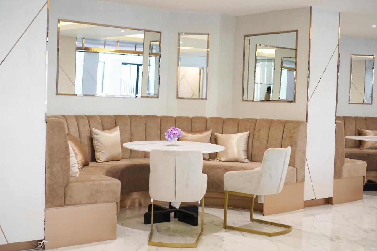 โรงแรม Hermann 4*