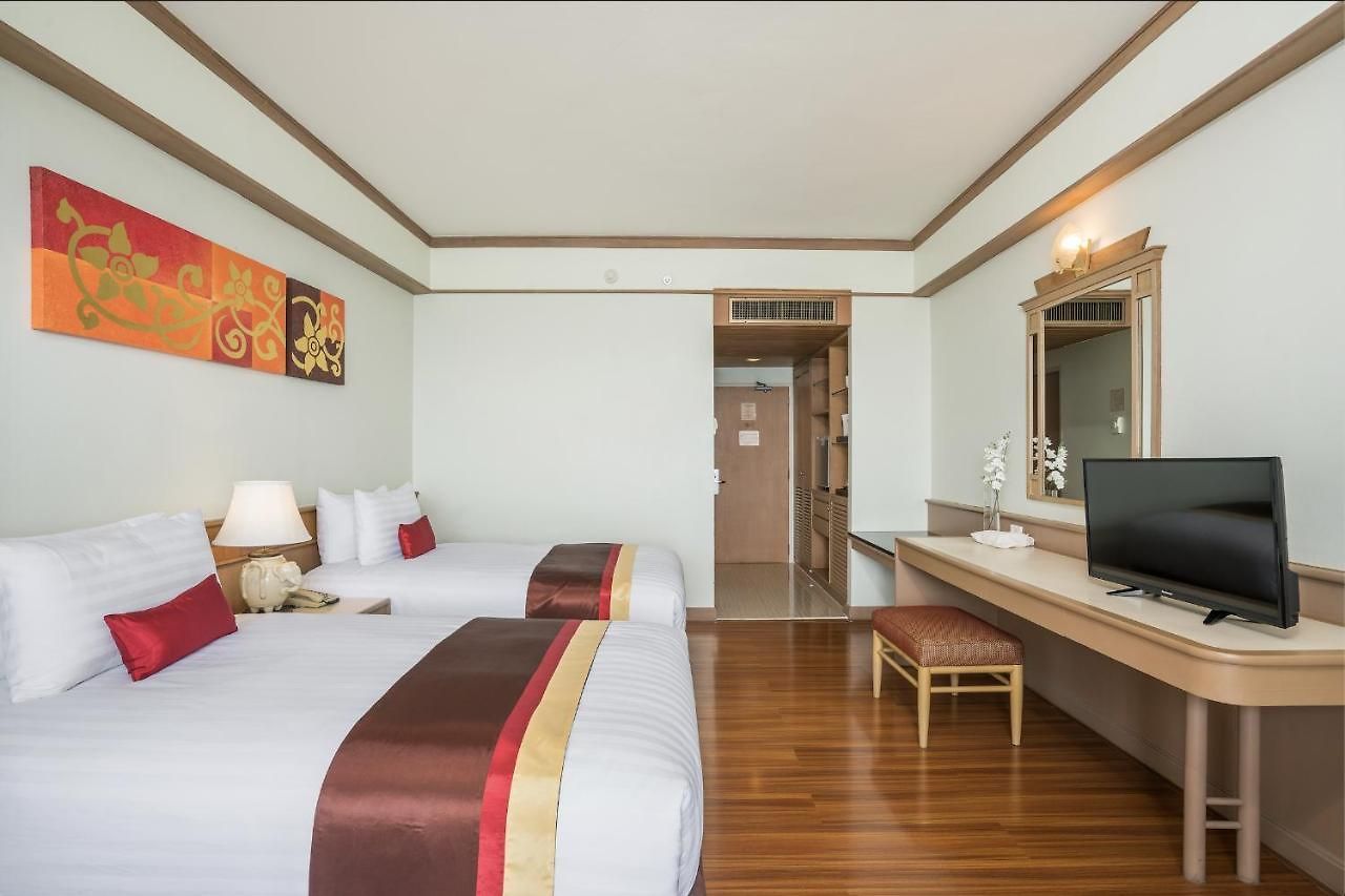 โรงแรม Cosy - Sha Extra