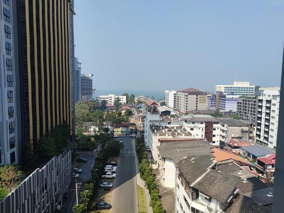อพาร์ทเม้น Sea View Rooftop Pool