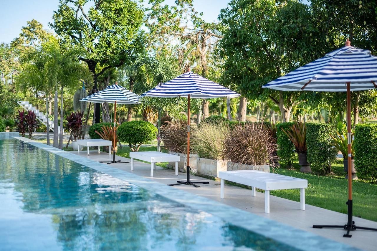 วิลล่า Pirom Garden Private