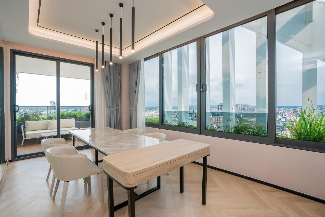 อาเบอร์ โฮเทล แอนด์ เรสซิเดนซ์ โรงแรม 5*