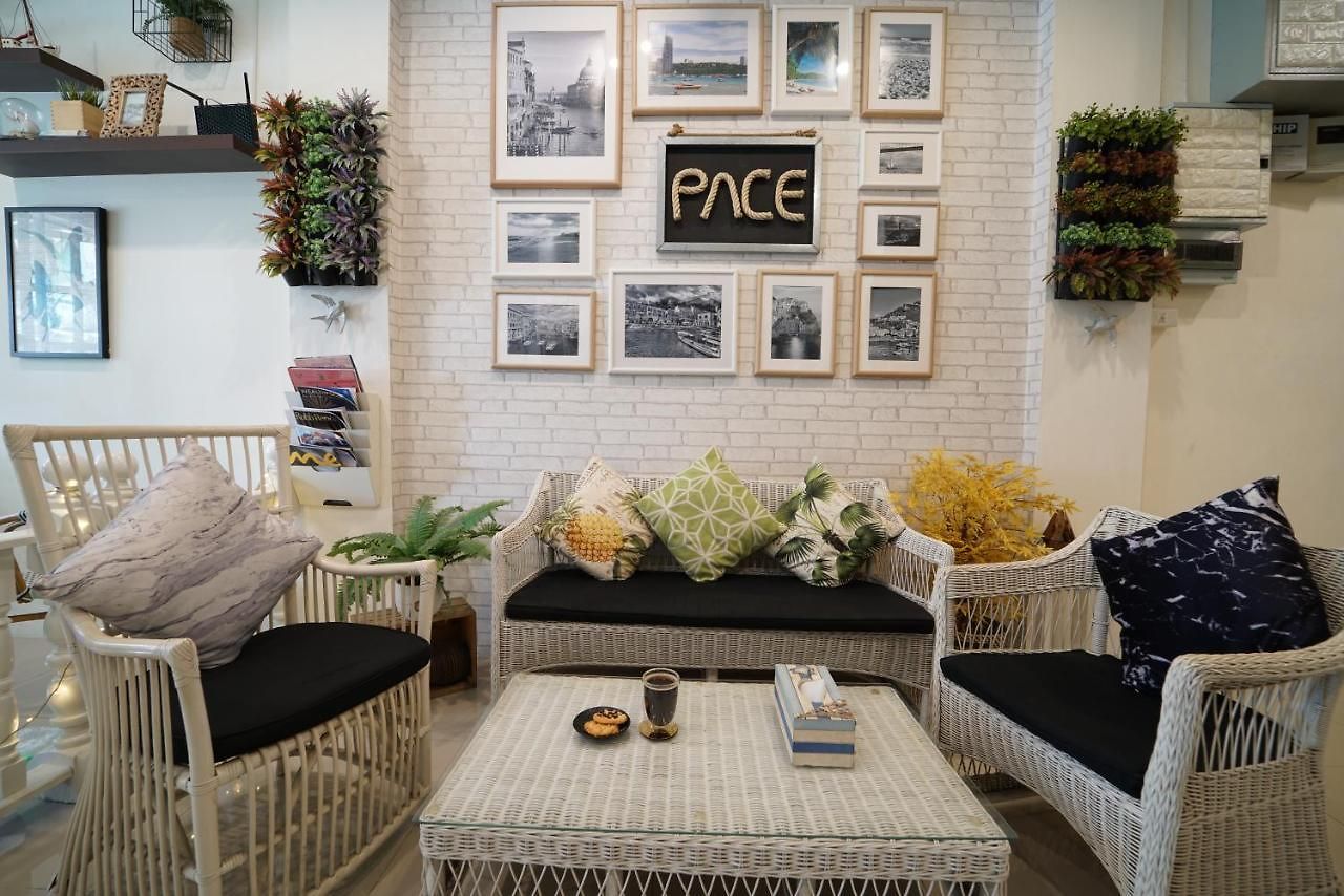 โรงแรม Pace