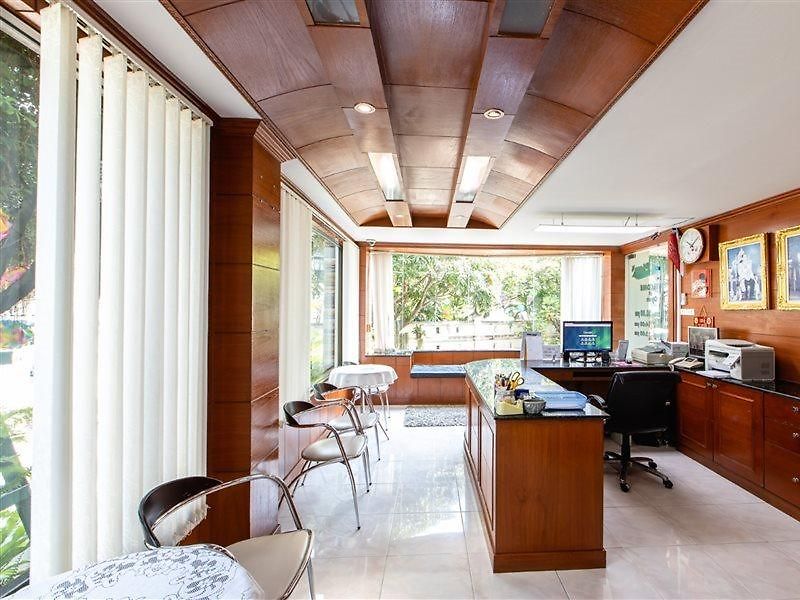 Selina Place โรงแรม 3*