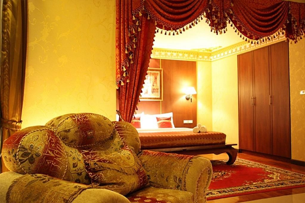 โรงแรม Rita & 3*