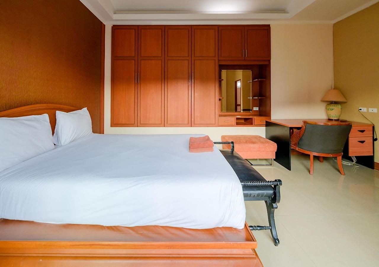 วันหยุดที่บ้าน 4 Bedroom Town With Private Pool *