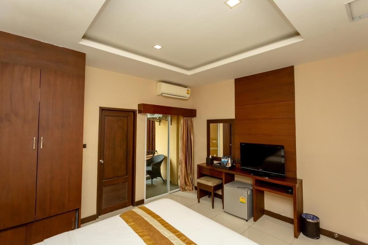 โรงแรม Honey 3*