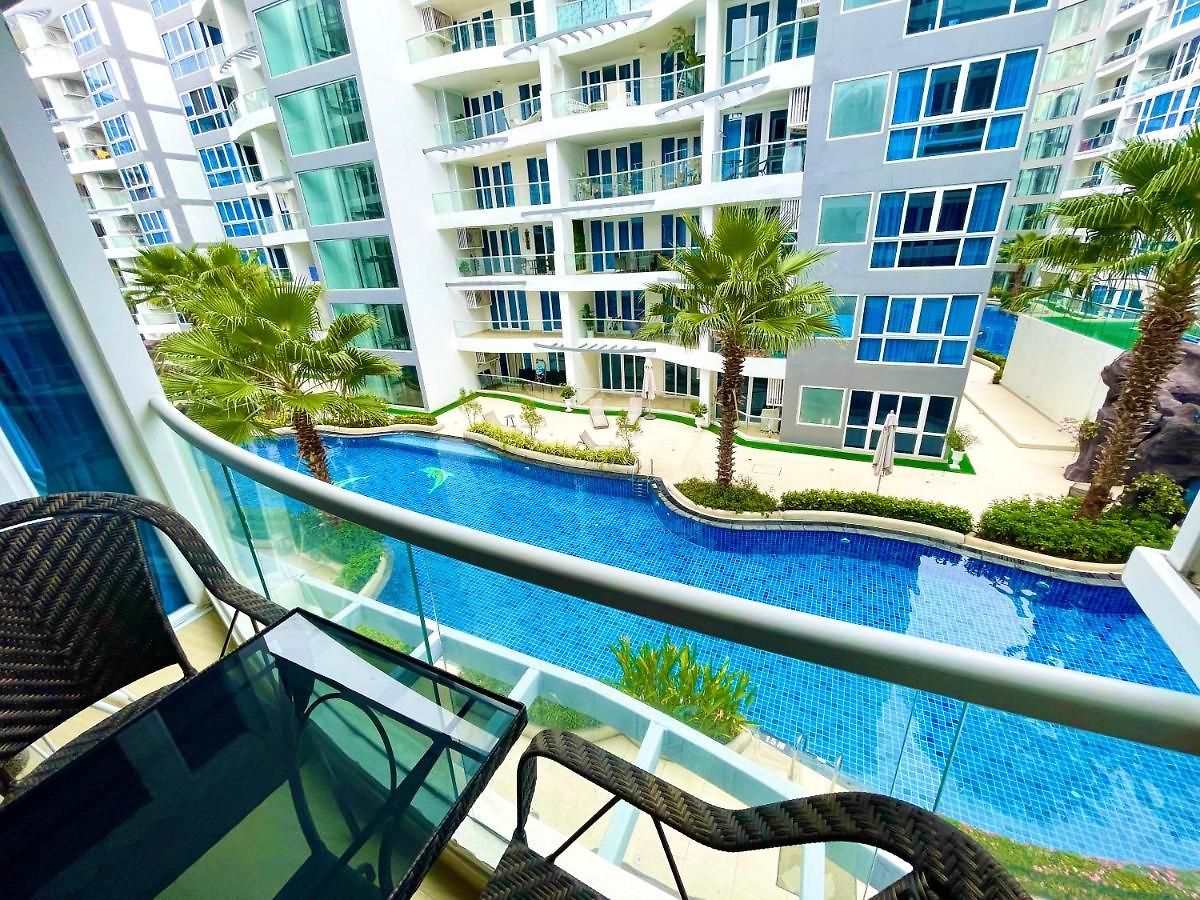 Large Luxury - 2 Bedroom - Centre - Grand Avenue Residences, Pool View - 312 * Pattaya
