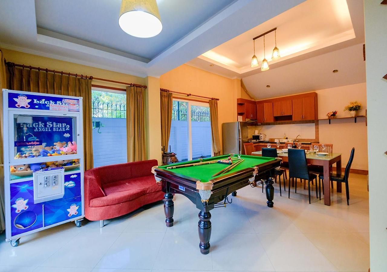 4 Bedroom Town With Private Pool วันหยุดที่บ้าน Pattaya