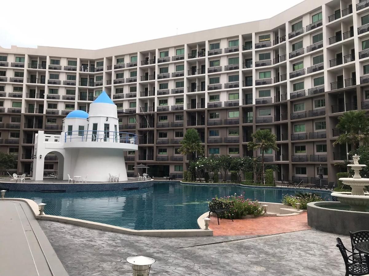 Arcadia Continental รีสอร์ท