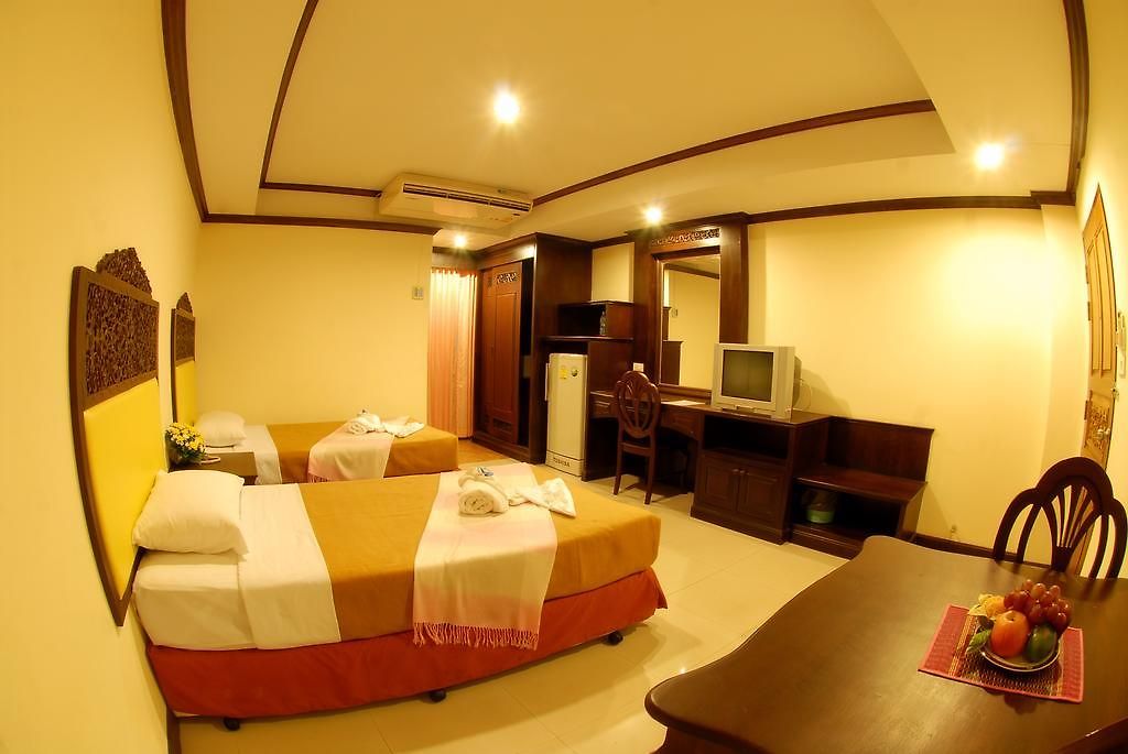โรงแรม Golden