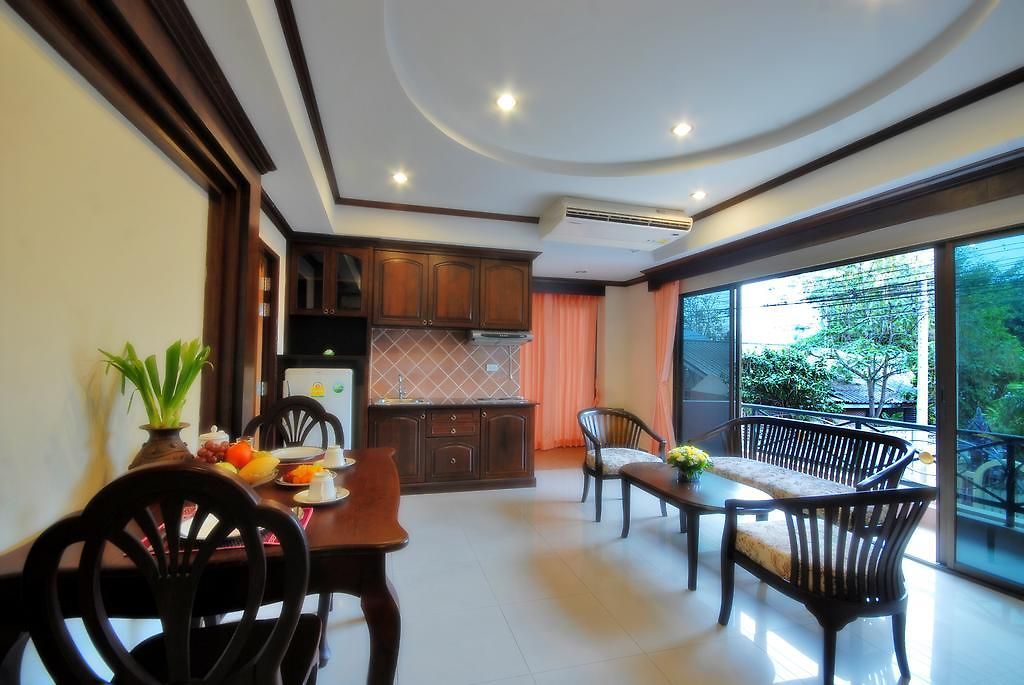 โรงแรม Golden